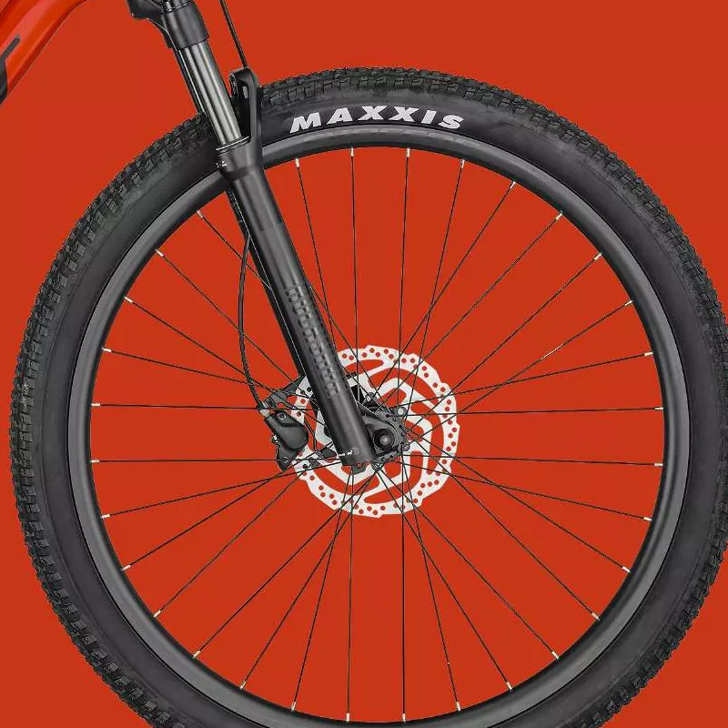 Scott Scale 970 – Un VTT Semi-Rigide Conçu pour la Vitesse et l'Aventure